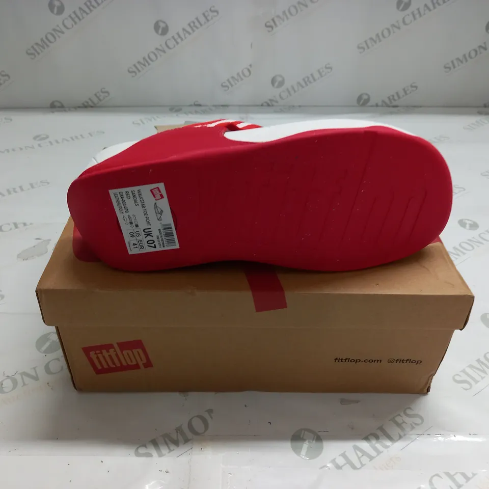BOXED FITFLOP WALKSTAR TOE-POST SANDALS SIZE 7