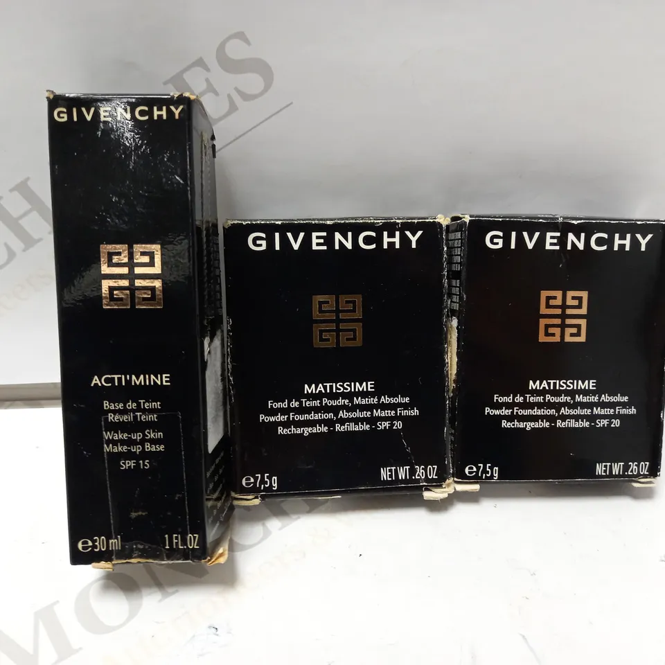 LOT OF 3 ASSORTED GIVENCHY PRODUCTS TO INCLUDE ACTI'MINE MAKUP-UP BASE 30ML & 2 X MATISSIME POWDER FOUNDATION REFILL - 18 MAT COPPER & 19 MAT BRONZE