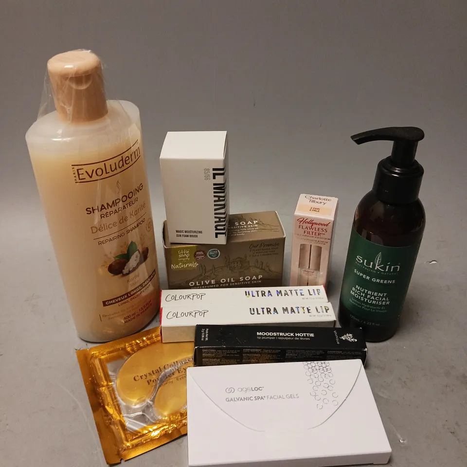 BOX OF APPROXIMATELY 12 COSMETIC ITEMS TO INCLUDE - COLOUR POP MATTE LIPSTICK - IL MAKIAGE SUN FOAM BRUSH - CHARLOTTE TILBURY HOLLYWOOD FLAWLESS FILTER IN 2 FAIR - ETC