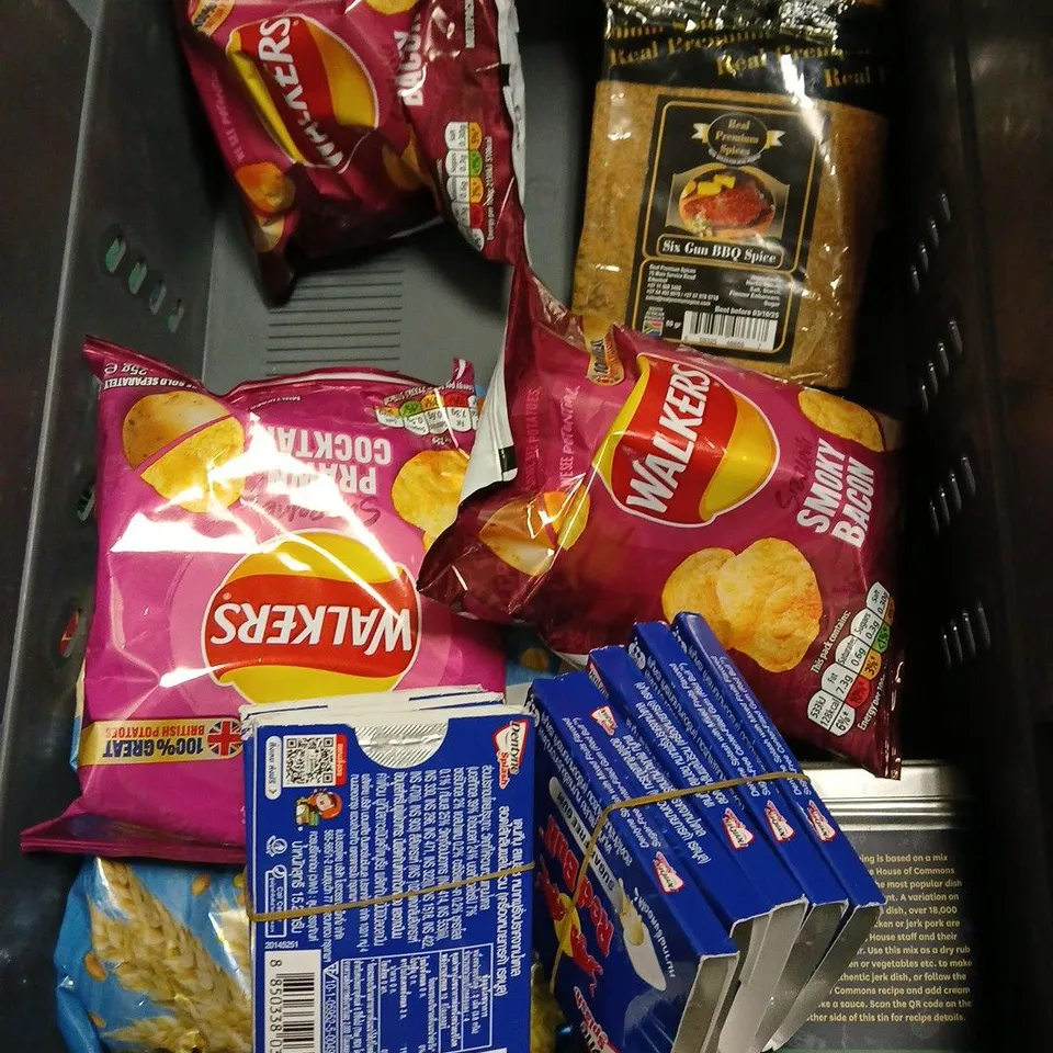 APPROXIMATELY 12 ASSORTED FOOD & DRINK ITEMS TO INCLUDE - BIRD & BLEND ICE CREAM MATCHA - ROUNTON COLOMBIA COFFEE BEANS - REDBULL SUGAR FREE GUM - ETC