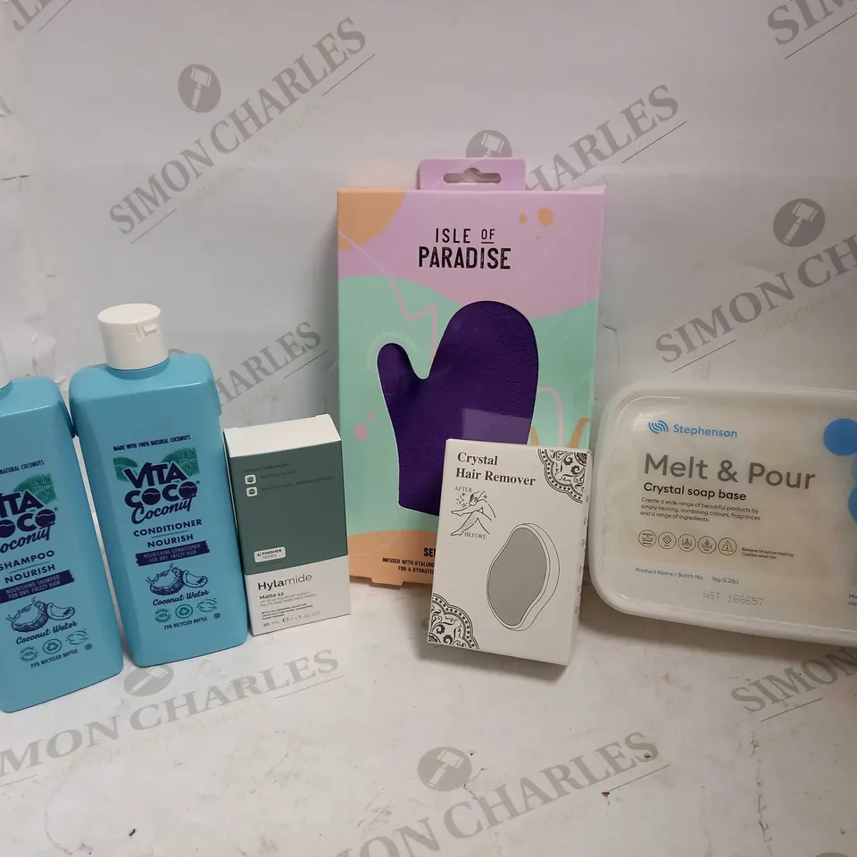 LOT OF APPROXIMATELY 20 ASSORTED HEALTH & BEAUTY ITEMS, TO INCLUDE VITA COCO, SOAP PASE, TANNING MITT, ETC