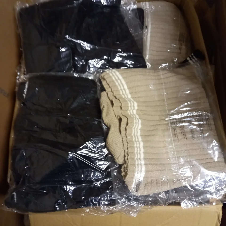 LOT OF APPROXIMATLEY 50 ASSORTED BRAND NEW JUMPERS TO INCLUDE COTTONADE - VARIOUS SIZES