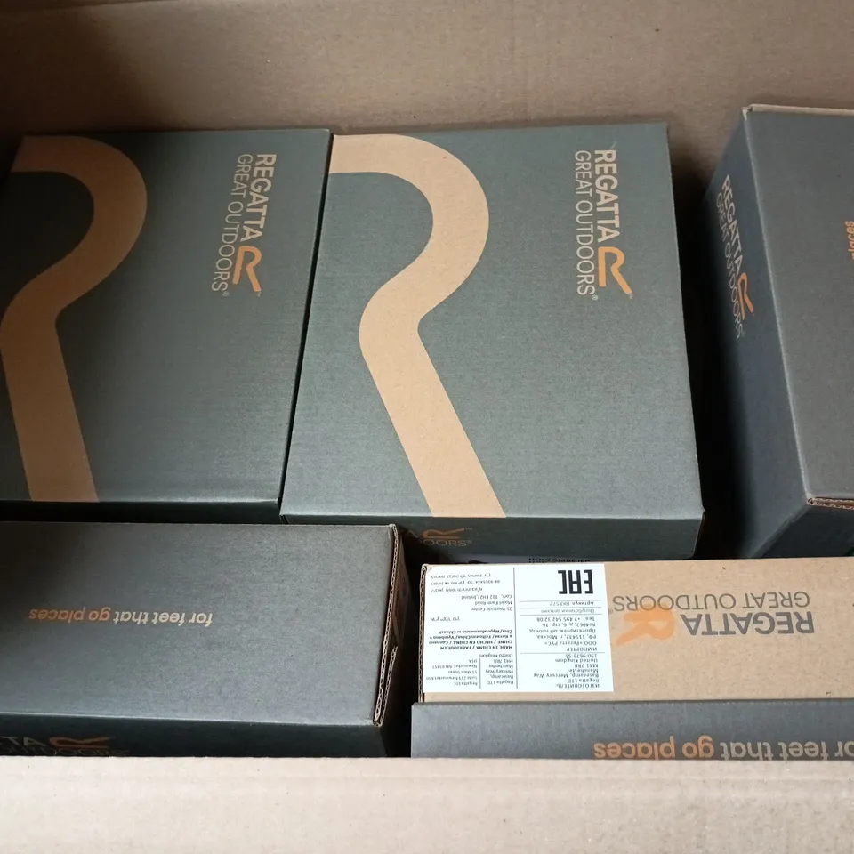 7 BOXED BRAND NEW PAIRS OF REGATTA KIDS HOLCOMBE IEP LOW JNR SHOES IN BRIAR/BLAZEORANGE - SIZE 12 & 13