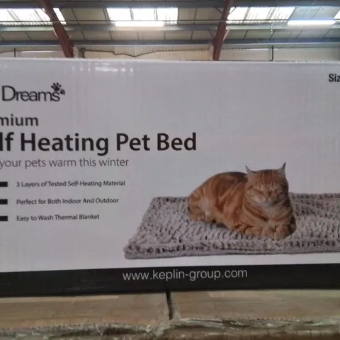 BOXED FURDREAMS SELF HEATING PET BED APPROXIMATELY 12