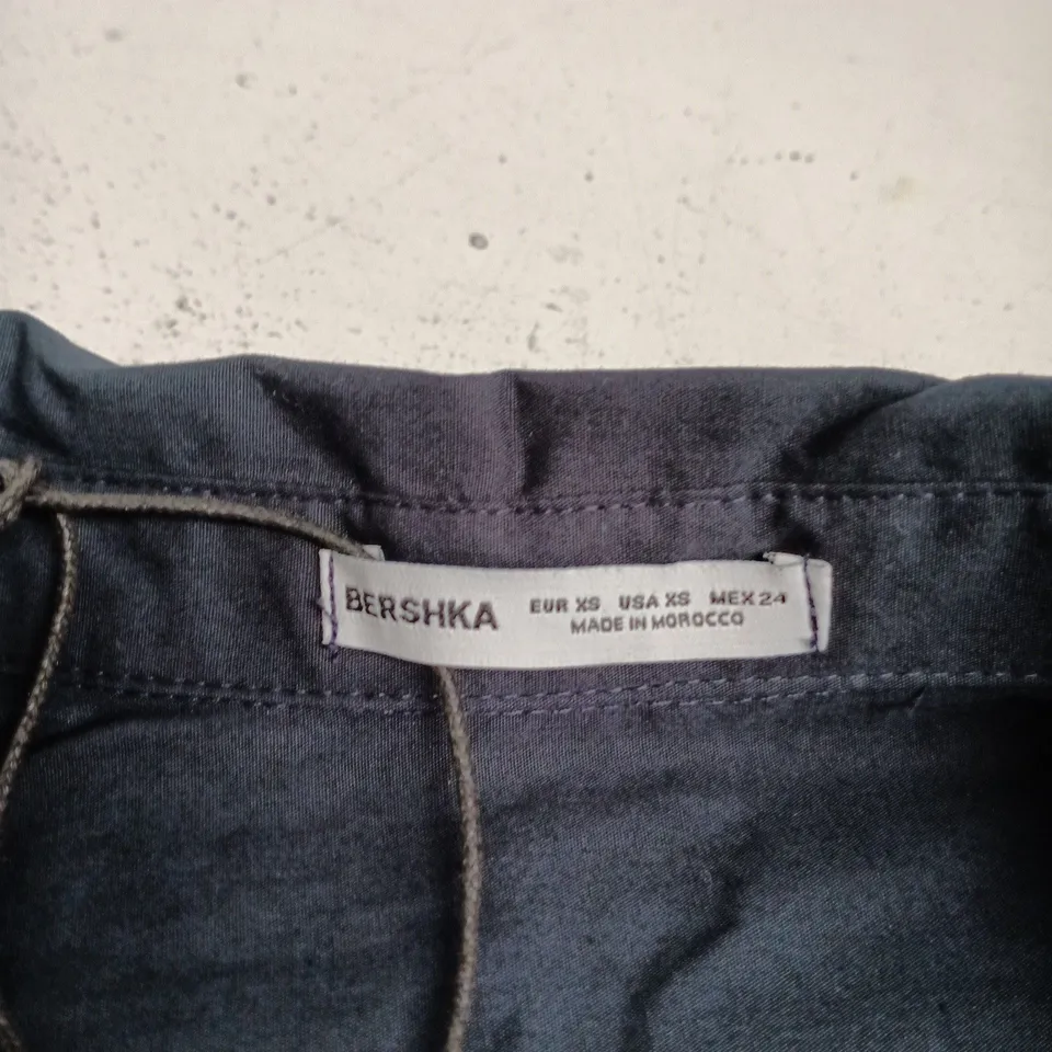BERSHKA NAVY BUTTON-DOWN SHIRT JACKET – EU XS (US XS / MEX 24) – MADE IN MOROCCO