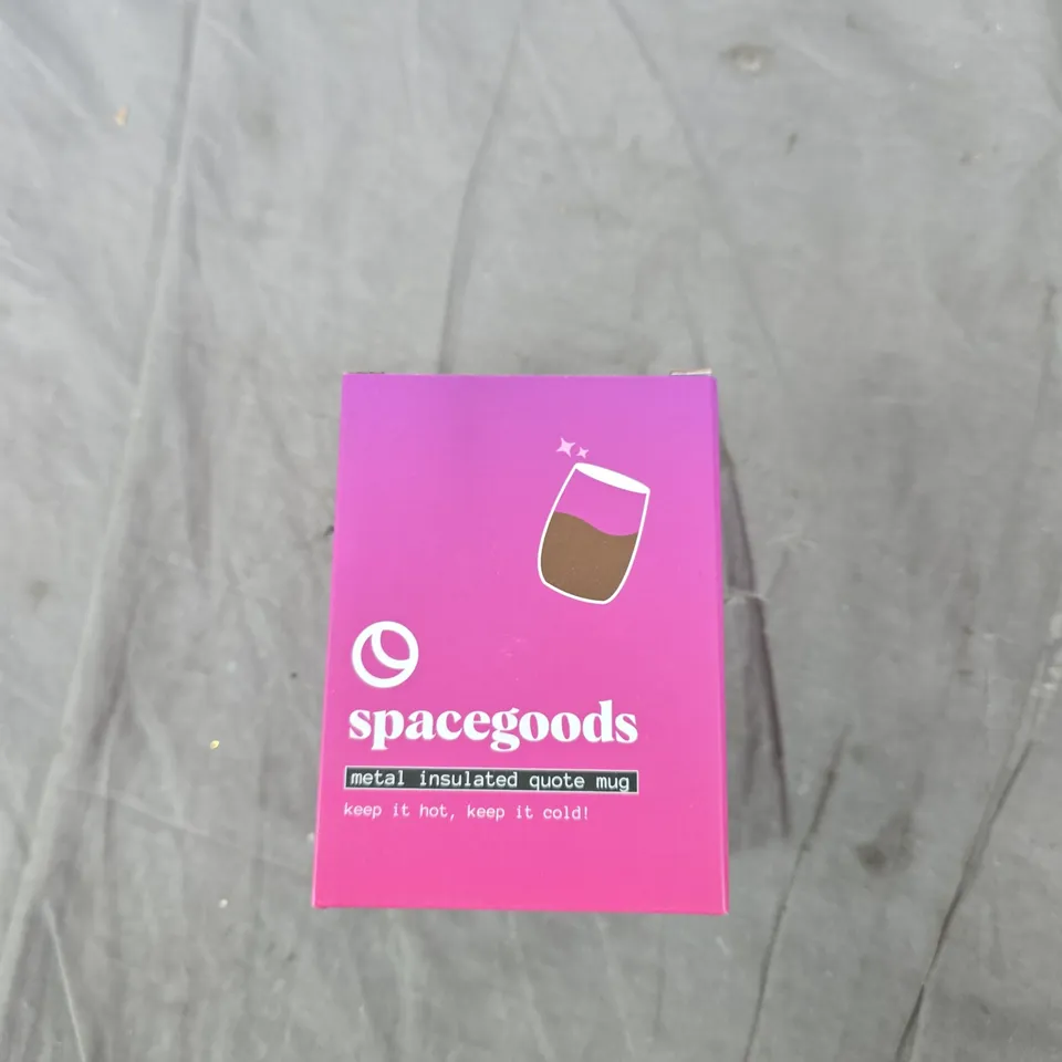 TOTE OF APPROXIMATELY 16 ASSORTED ITEMS TO INCLUDE: GAMING ZONE SIGN AND SPACEGOODS CUP