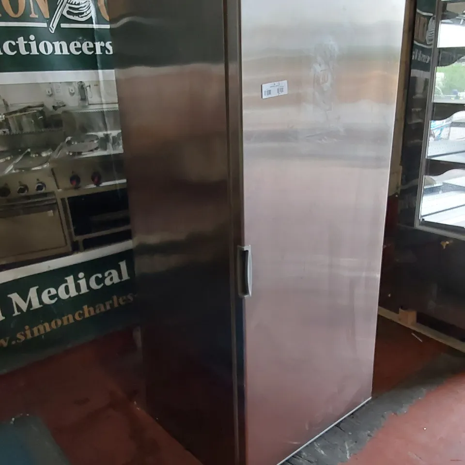 MONDIAL ELITE STAINLESS STEEL UPRIGHT SINGLE DOOR REFRIGERATED UNIT - KICDVX60