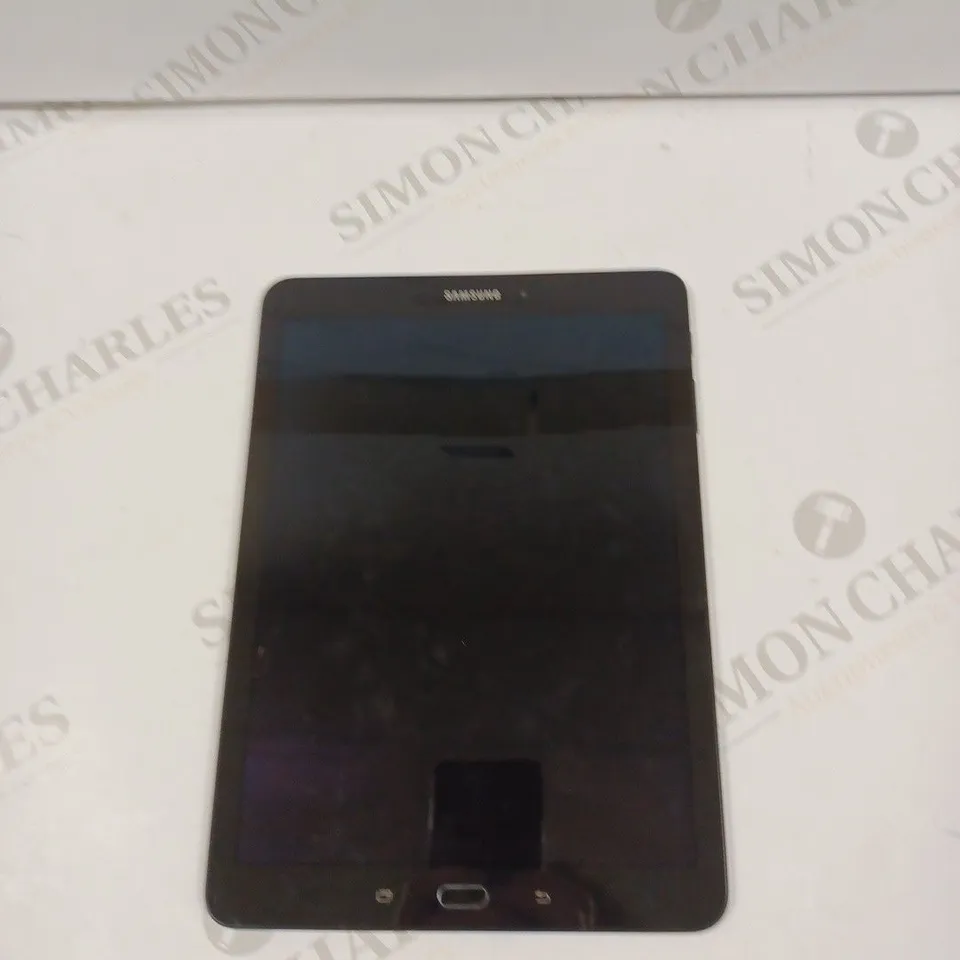 SAMSUNG GALAXY TAB SM-T820