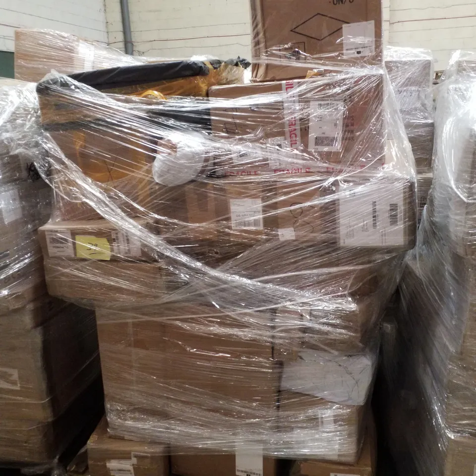 PALLET CONTAINING ASSORTED PRODUCTS INCLUDING FOAM INTERLOCKING MATS, DRESSING TABLE WITH MIRROR & LED PARTY STICKS
