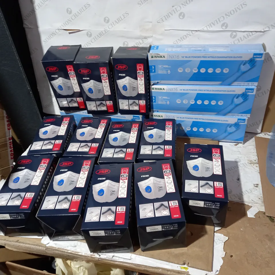 BOX OF APPROXIMATELY 16 ASSORTED BRAND NEW HEALTH AND SAFETY ITEMS TO INCLUDE HAIKA NX16 BLUE POWDER-FREE EXAMINATION GLOVES AND JSP F632 FFP3 MASKS