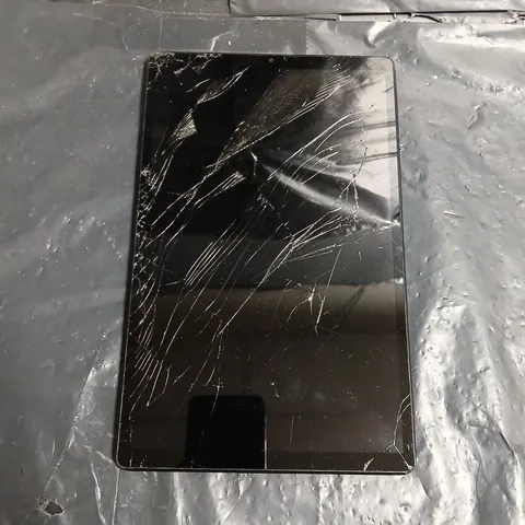 LENOVO TABLET – BLACK, CRACKED SCREEN