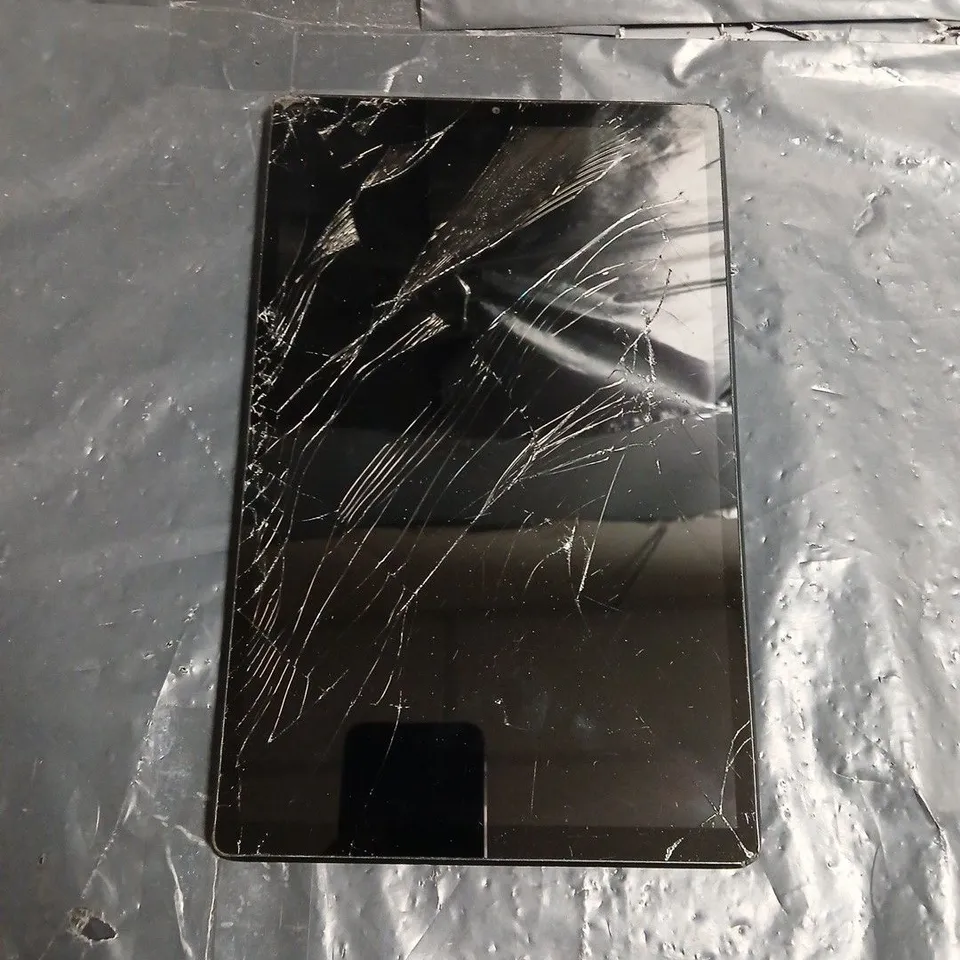 LENOVO TABLET – BLACK, CRACKED SCREEN