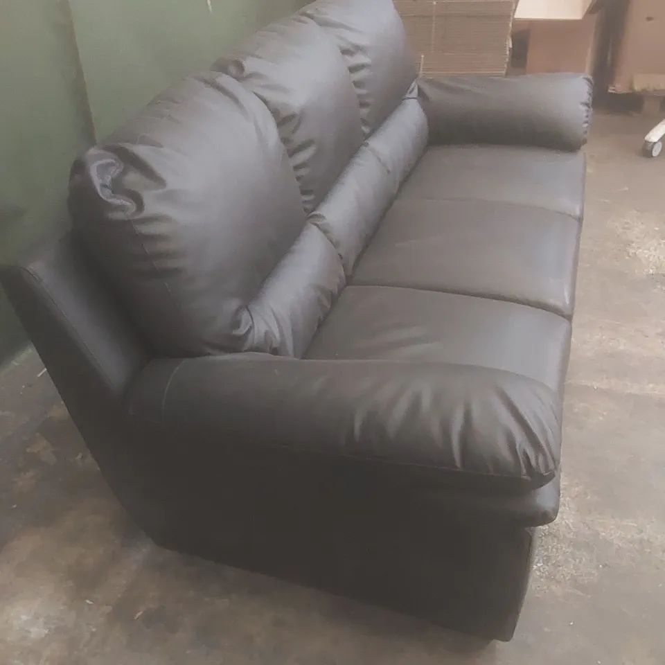 DESIGNER 3 SEATER BLACK LEATHER UPHOLSTERED SOFA