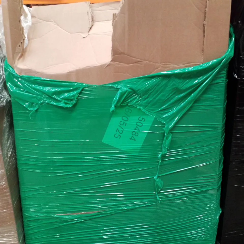 PALLET CONTAINING ASSORTED PRODUCTS INCLUDING 4 IN 1 BABY BASSINET, HOMIDEC CLOTHES AIRER, ORNAMENT STORAGE BOX & GARMENT RACK 