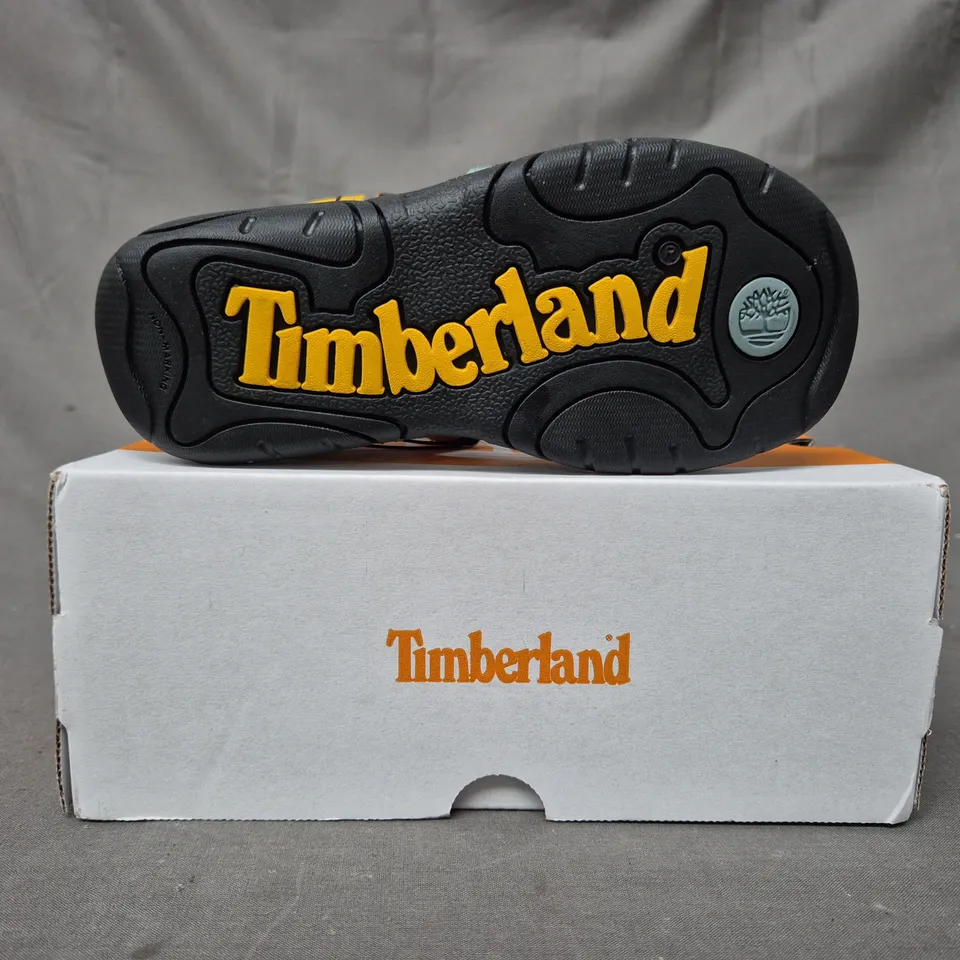 BOXED PAIR OF TIMBERLAND KID'S ADVENTURE SEEKER BACKSTRAP SANDALS IN ORANGE/MULTI UK SIZE 11