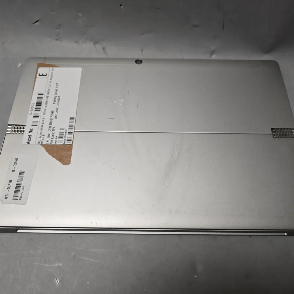 LENOVO MIIX 520