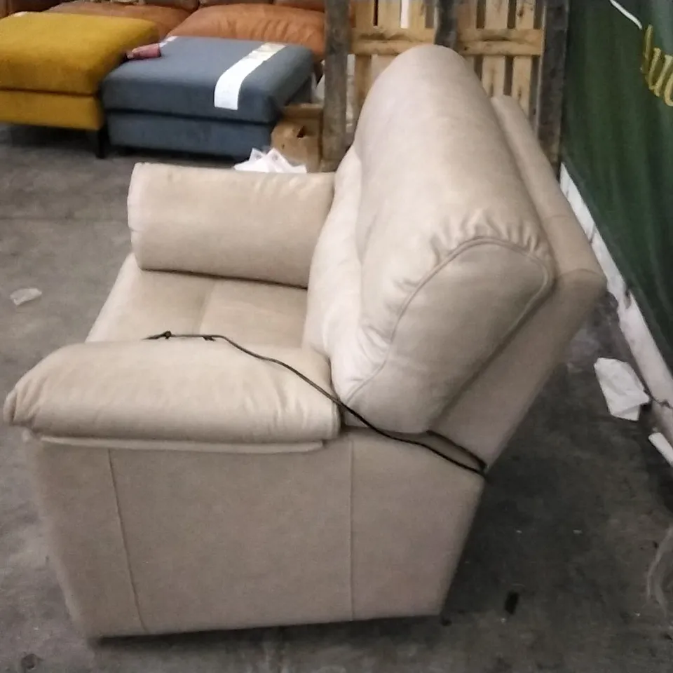 QUALITY BRITISH DESIGNED & MANUFACTURED G PLAN MOCHA LEATHER ELECTRIC RECLINING ARMCHAIR 