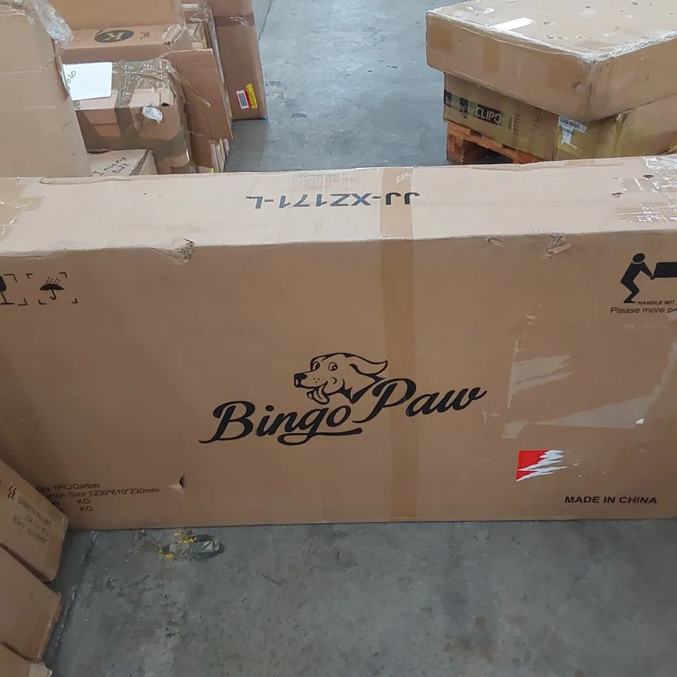 BOXED RAYNE KENNEL WITH DOOR (1 BOX)