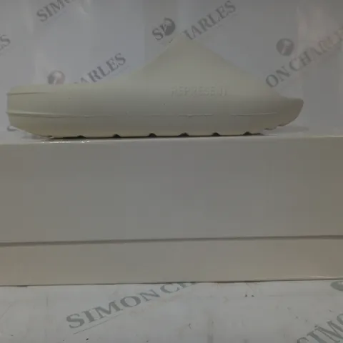 BOXED PAIR OF REPRESENT SLIDERS IN OFF WHITE UK SIZE 8