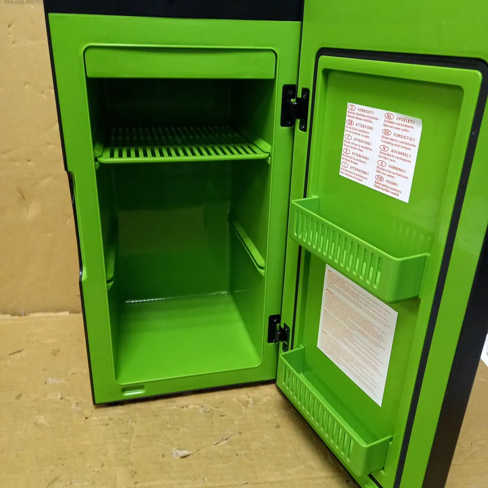 XBOX SERIES X REPLICA MINI FRIDGE THERMOELECTRIC COOLER 1.5:1