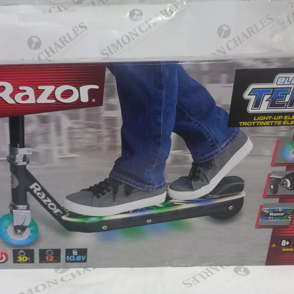 RAZOR ELECTRIC TEKNO 12 VOLT SCOOTER  RRP £199.99