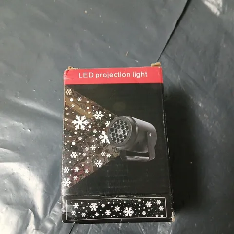 BOX OF APPROXIMATELY 15 ASSORTED HOUSEHOLD ITEMS INCLUDING LED PROJECTION LIGHT , SURGICAL MASKS AND GLITTER DRINKING CUP
