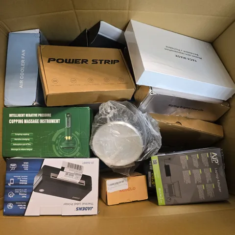 APPROXIMATELY 20 ASSORTED ELECTRICAL ITEMS TO INCLUDE POWER STRIP, THERMAL LABEL PRINTER, LAPTOP ADAPTOR, ETC - COLLECTION ONLY