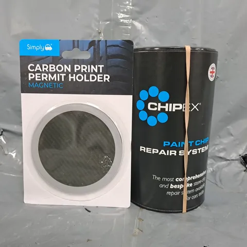 APPROXIMATELY 5 ASSORTED CAR PARTS AND ACCESSORY ITEMS TO INCLUDE CHIPEX PAINT CHIP REPAIR SYSTEM, CARBON PRINT PERMIT HOLDER, ETC
