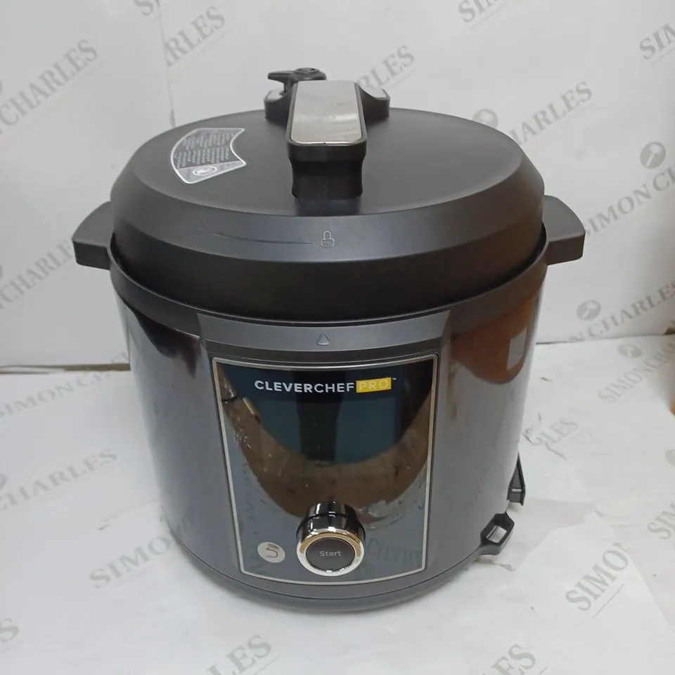 BOXED DREW & COLE CLEVER CHEF PRO DIGITAL PRESSURE COOKER 