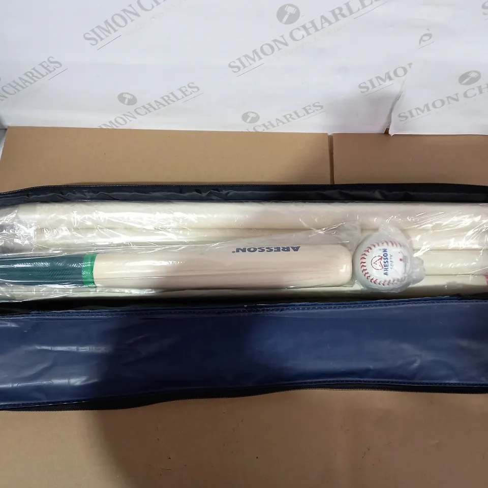 ARESSON TRADITIONAL ROUNDER SET IN BLUE CASE