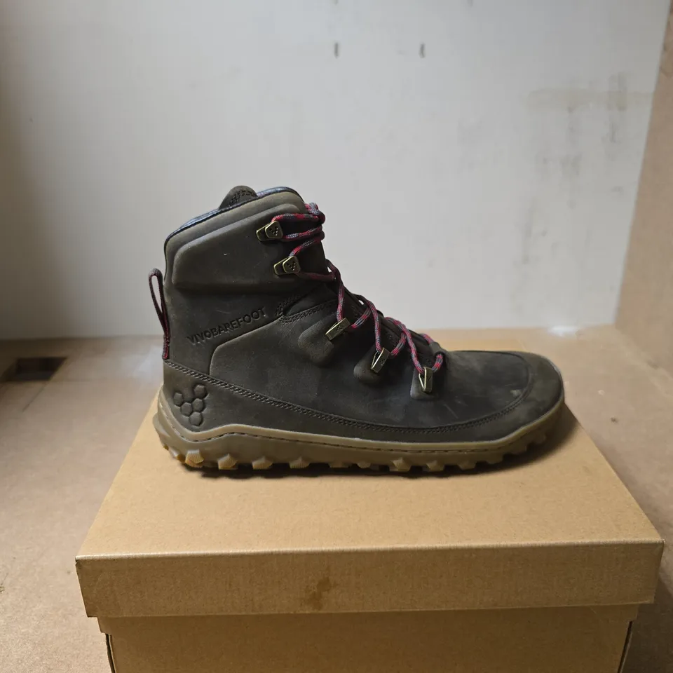 VIVO BAREFOOT WOMENS TRACKER LEATHER BRACKEN UK 6 BOXED