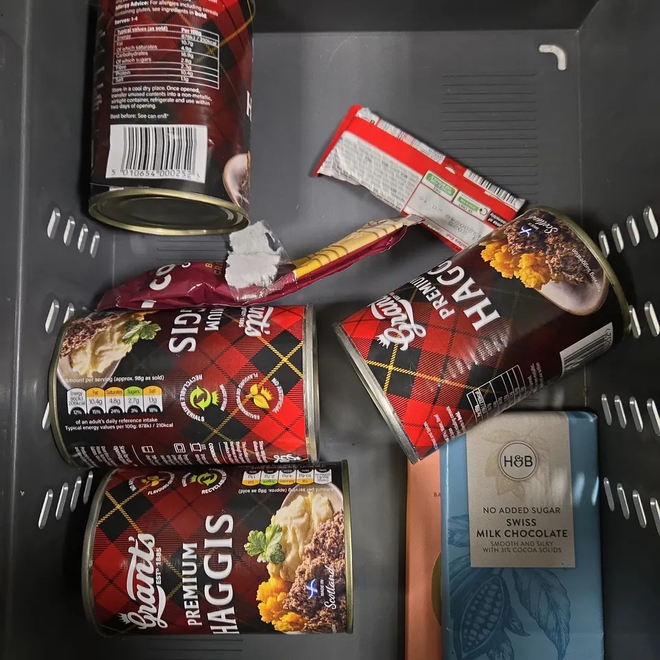 APPROXIMATELY 10 ASSORTED FOOD/DRINK PRODUCTS TO INCLUDE HARIBO, RICHARD ROYAL TEA, TRES RIOS COFFEE ETC 