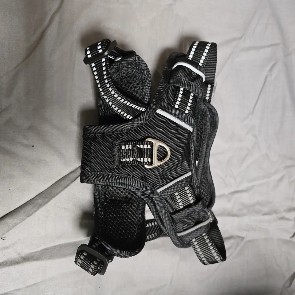 APPROXIMATELY 30 PETBRIGHT DOG HARNESS – BLACK WITH REFLECTIVE STRAPS