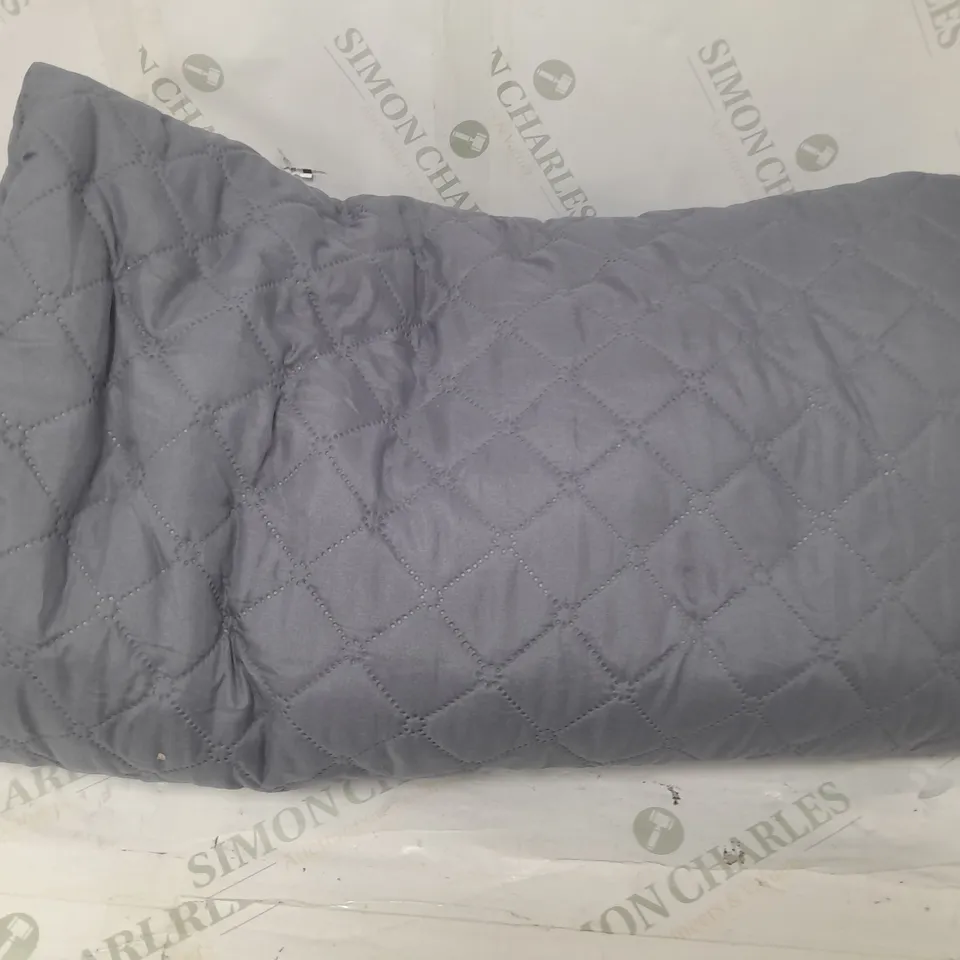DOG MAT IN DARK GREY