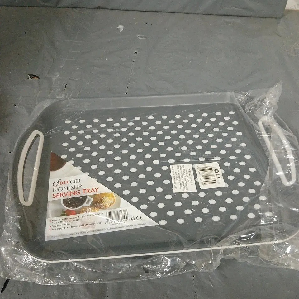 DIVCHI NON SLIP SERVING TRAY
