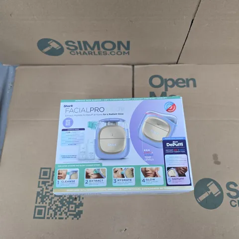 SHARK FACIALPRO GLOW GLOW-BOOSTING AT-HOME FACIAL SYSTEM