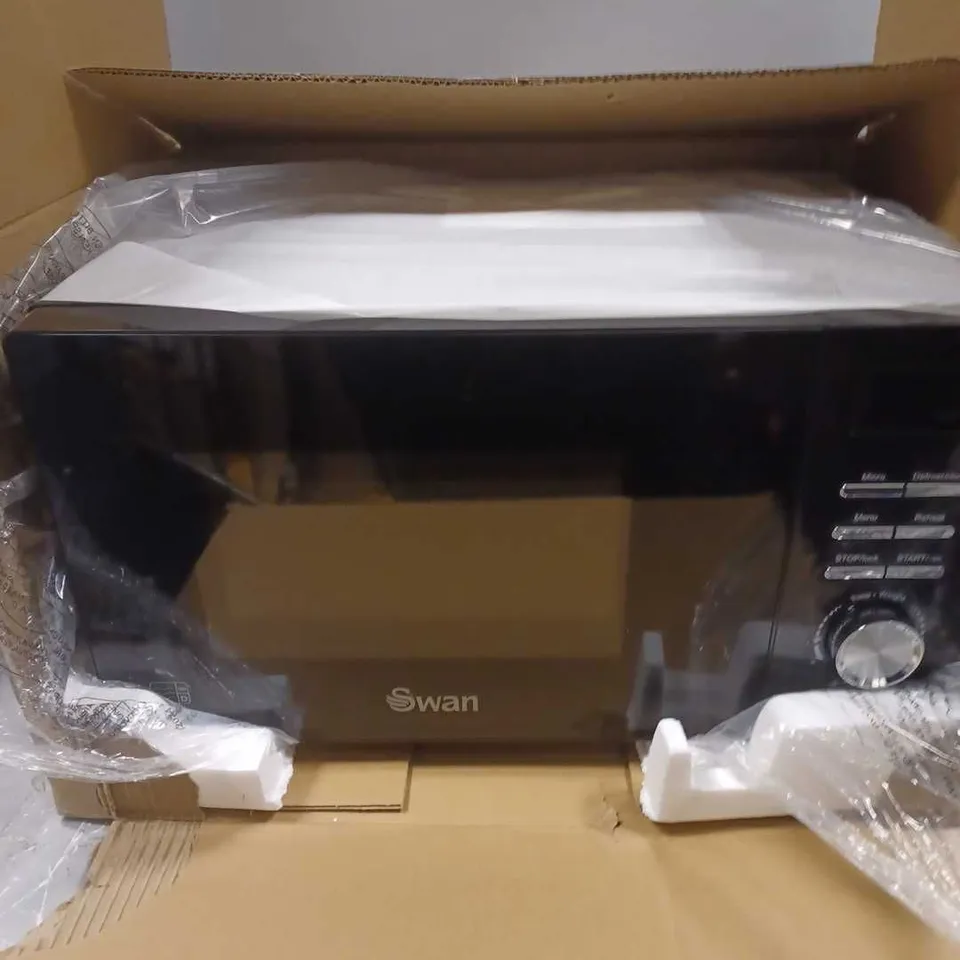 BOXED SWAN 20L 700W DIGITAL MICROWAVE - COLLECTION ONLY 