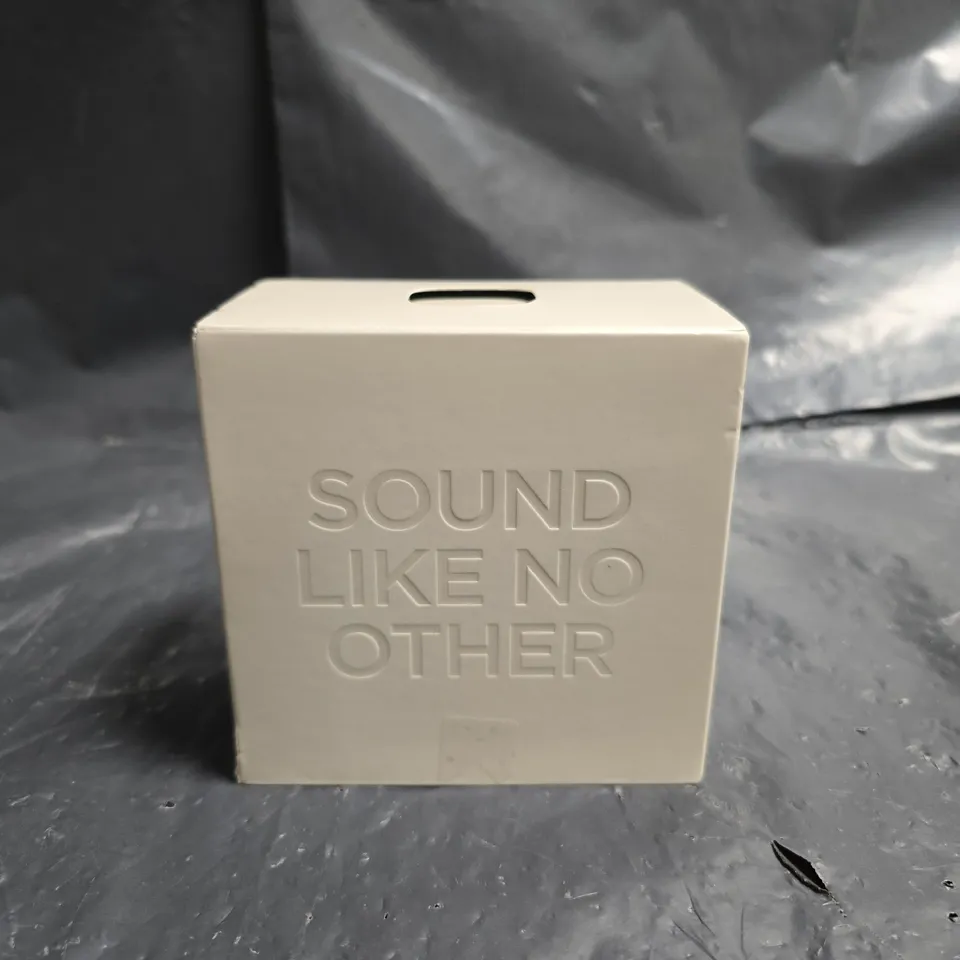 WIDEX ALLURE HEARING AID – BOXED 