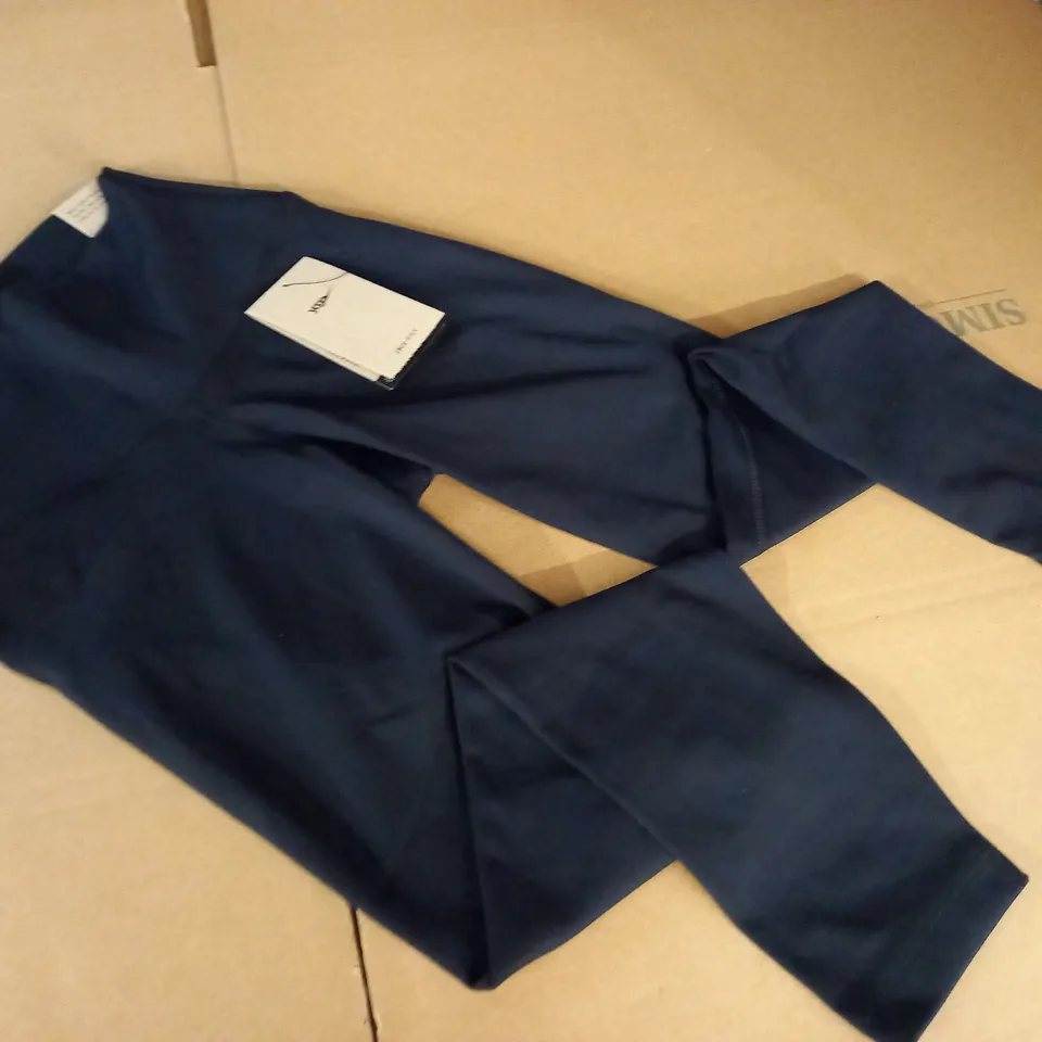 NIKE YOGA WOMENS TRAINING PANTS - S/P