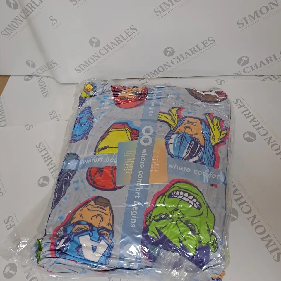 OODIE OVERSIZED HOODED BLANKET - THE AVENGERS