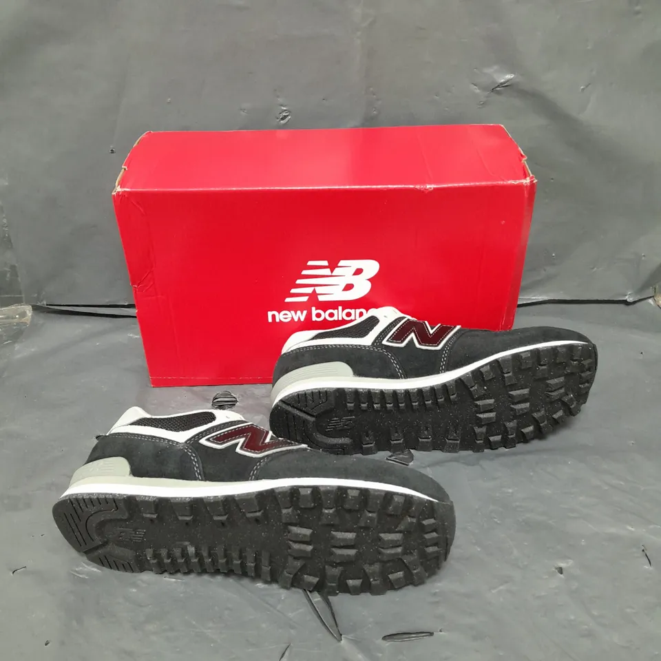 BOXED PAIR OF NEW BALANCE CLASSIC 574 BLACK UK 4 1/2 