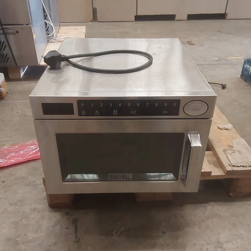 BUFFALO GK641 1500W COMMERCIAL MICROWAVE OVEN