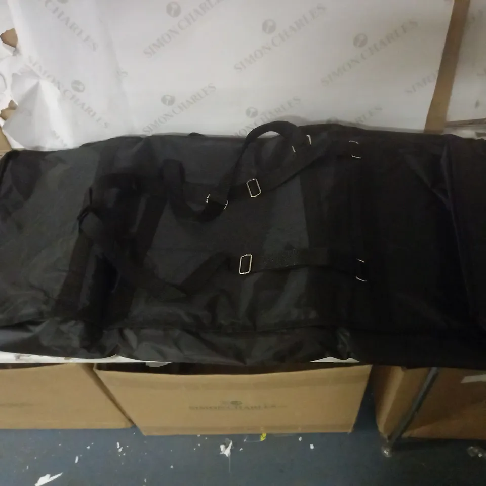 LONG LUGGAGE BAG IN BLACK