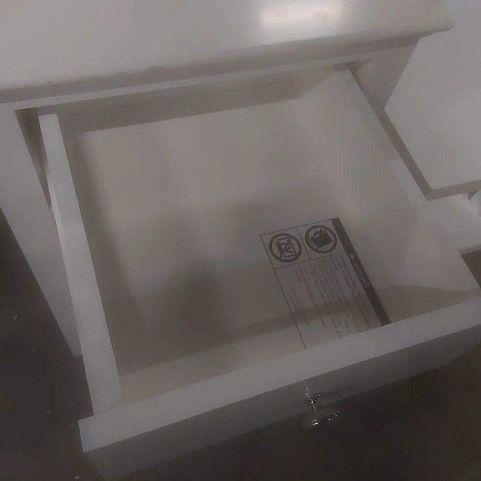 BEDSIDE TABLE WITH DRAW - WHITE