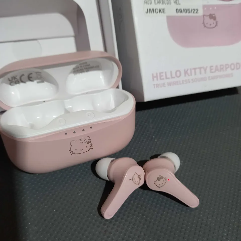 HELLO KITTY BLUETOOTH WIRELESS EARPODS