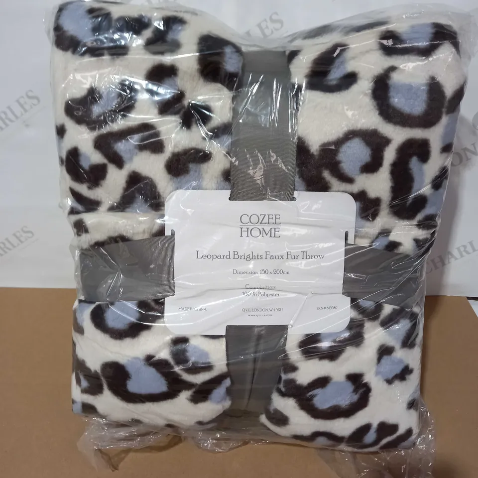 COZEE HOME LUXE LEOPARD FAUX FUR THROW - BLUE