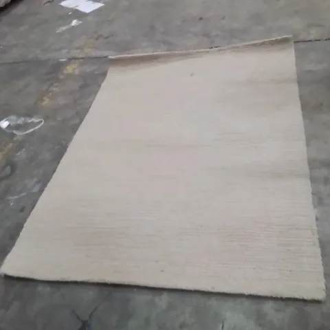 QUALITY DESIGNER AREA RUG - APPROXIMATELY 180X120CM