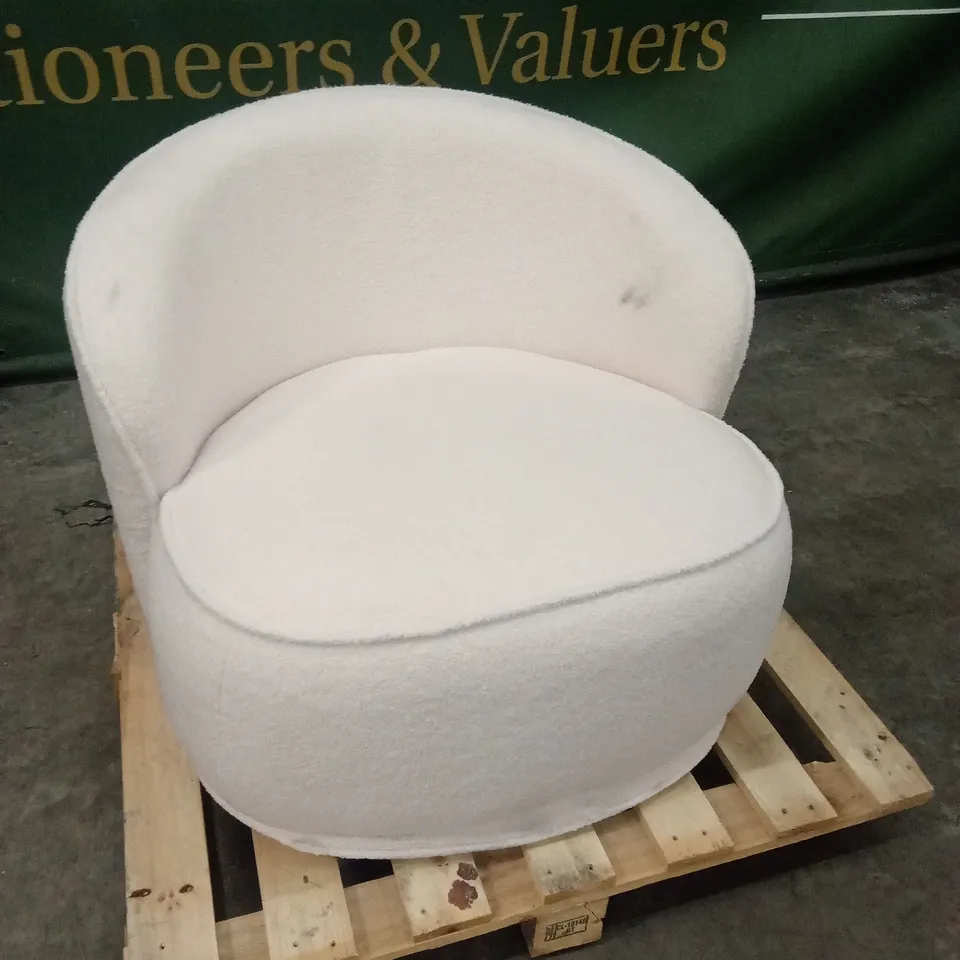 QUALITY DESIGNER BOUCLE FABRIC ARMCHAIR