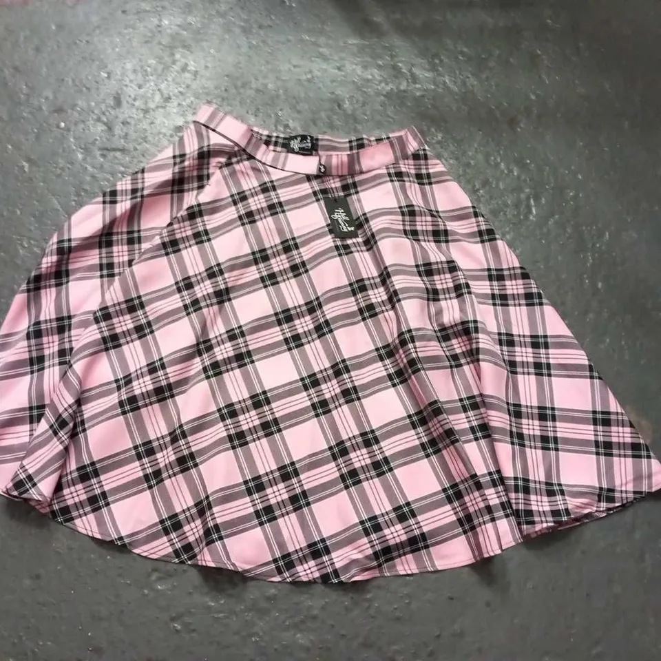 APPROXIMATELY 6 HELL BUNNY SKIRTS IN ASSORTED SIZES