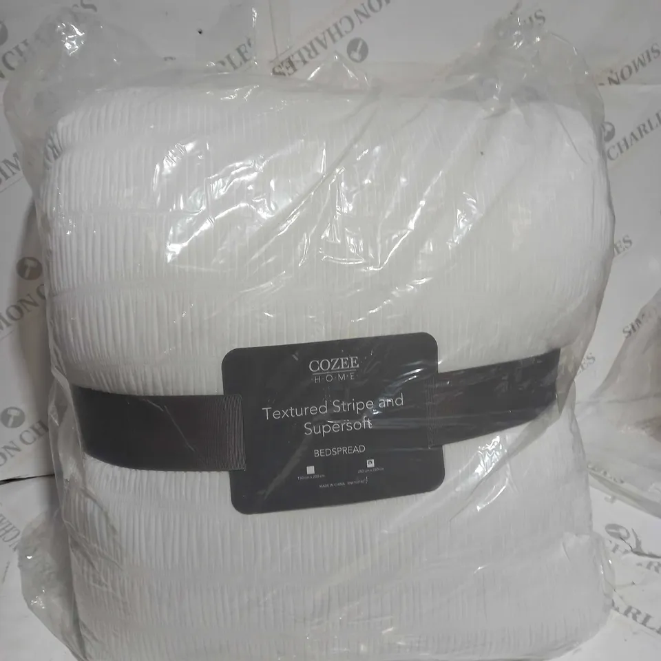 COZEE HOME TEXTURED STRIPE AND SUPERSOFT BEDSPREAD - 250 BY 260CM 